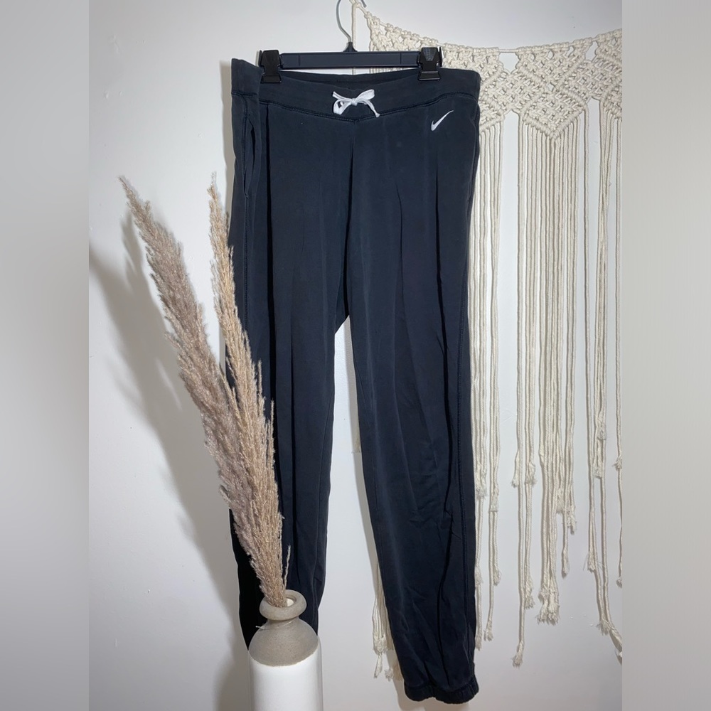 Black Nike Sweats🌑